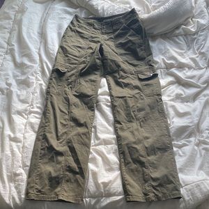 Garage green cargo pants size one